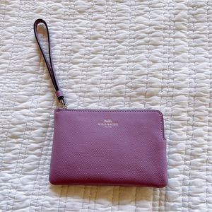 Light purple coach wristlet